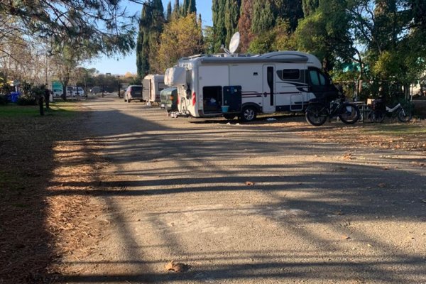 Фото Автокемпинг «Beach House Campsite»