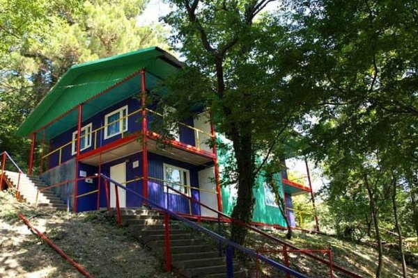 Фото База отдыха «Скала Парус»